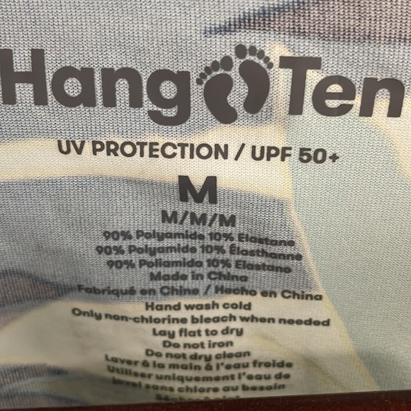 NWT Hang Ten top UVF 50+, quick dry and zippered picket - Picture 4 of 9